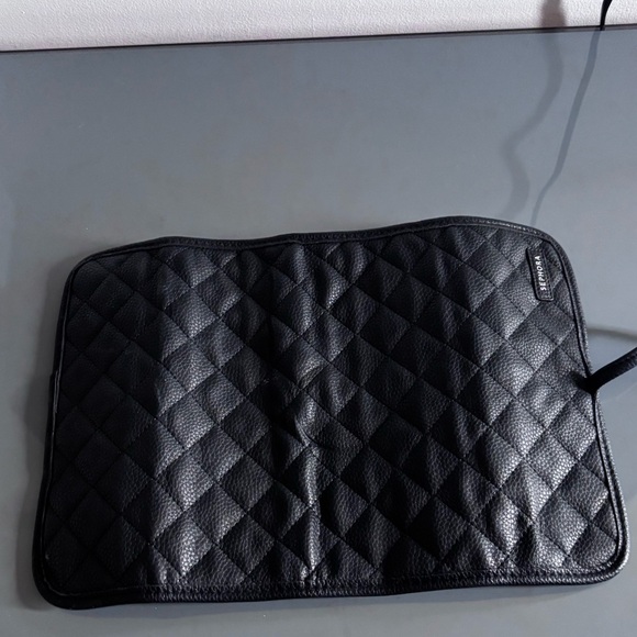 Sephora Black Quilted Brush Foldable Case - Picture 5 of 5